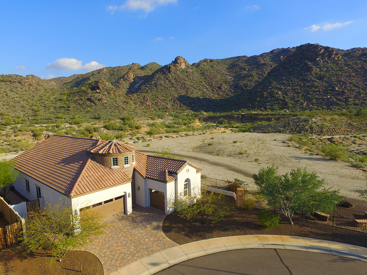 Home For Sale Backing to South Mountain, Phoenix, Arizo